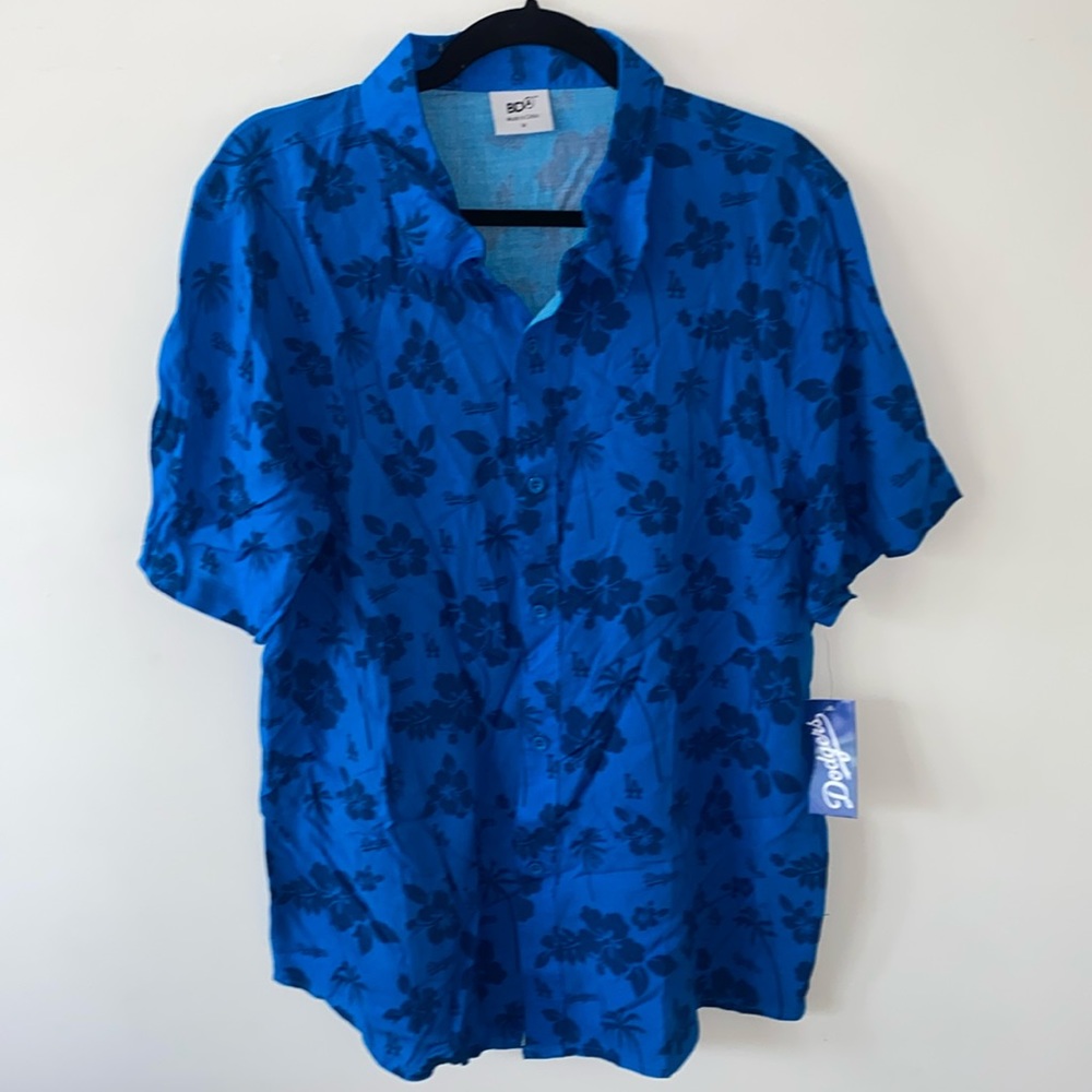 LA Dodgers Hawaiian shirt size medium NWT